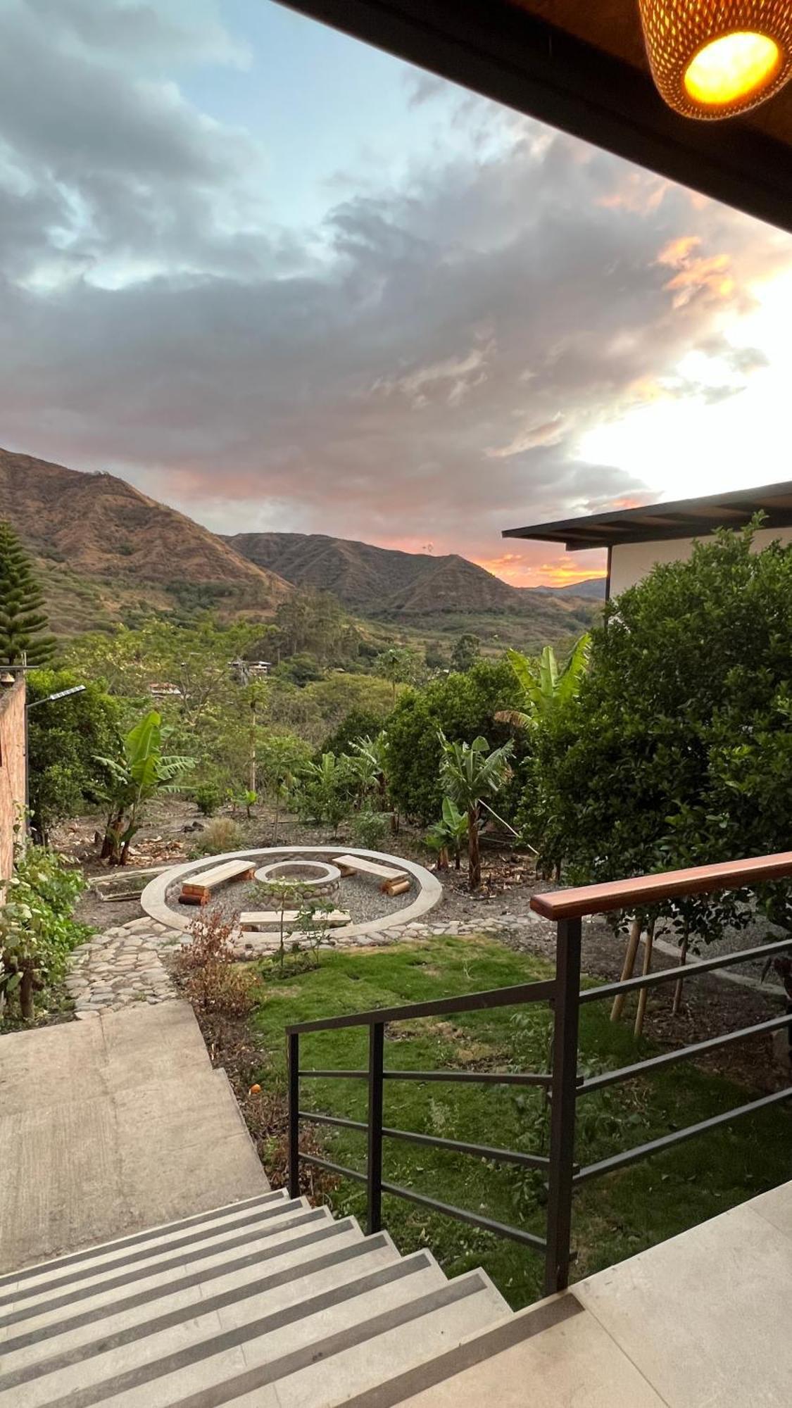 Casa-Refugio Del Sol Villa Vilcabamba Eksteriør billede